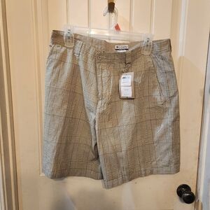 Mens NWT Columbia shorts brown and beige plaid